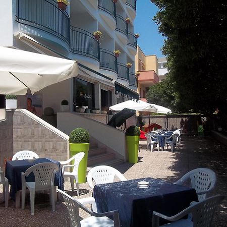 Hotel Rivabella Gallipoli Esterno foto